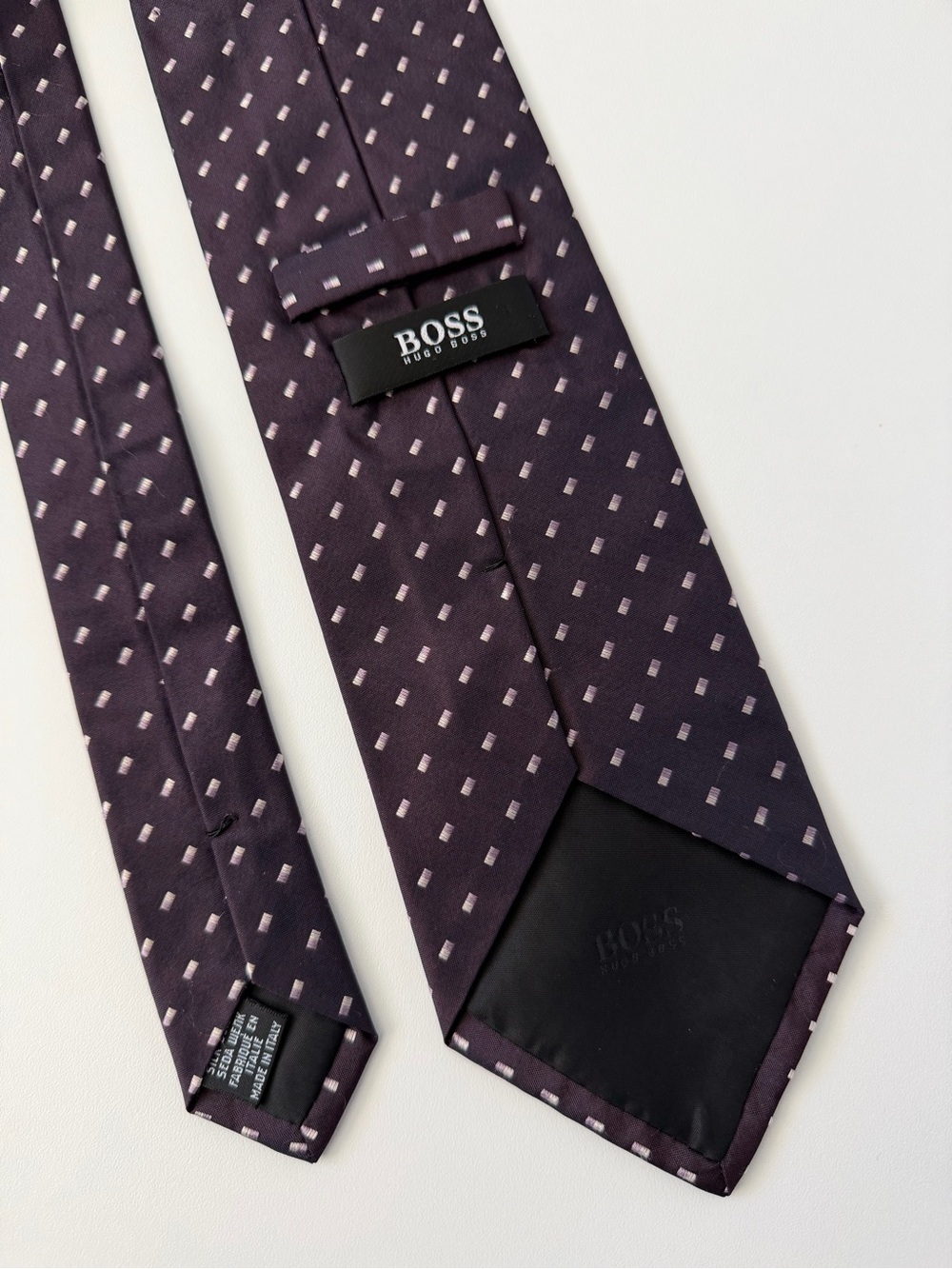 BOSS Hugo Boss Dark Plum Purple Woven Rectangular 	100% Silk Tie Made In Italy